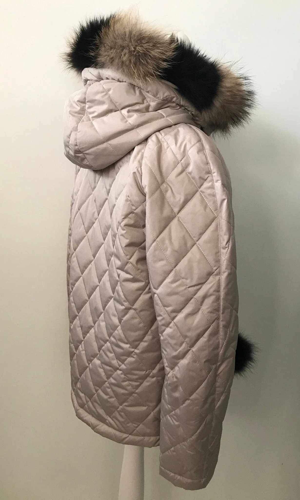 Women beige jacket сoat Hood trim fox fur and raccoon, Stand with Ukraine
