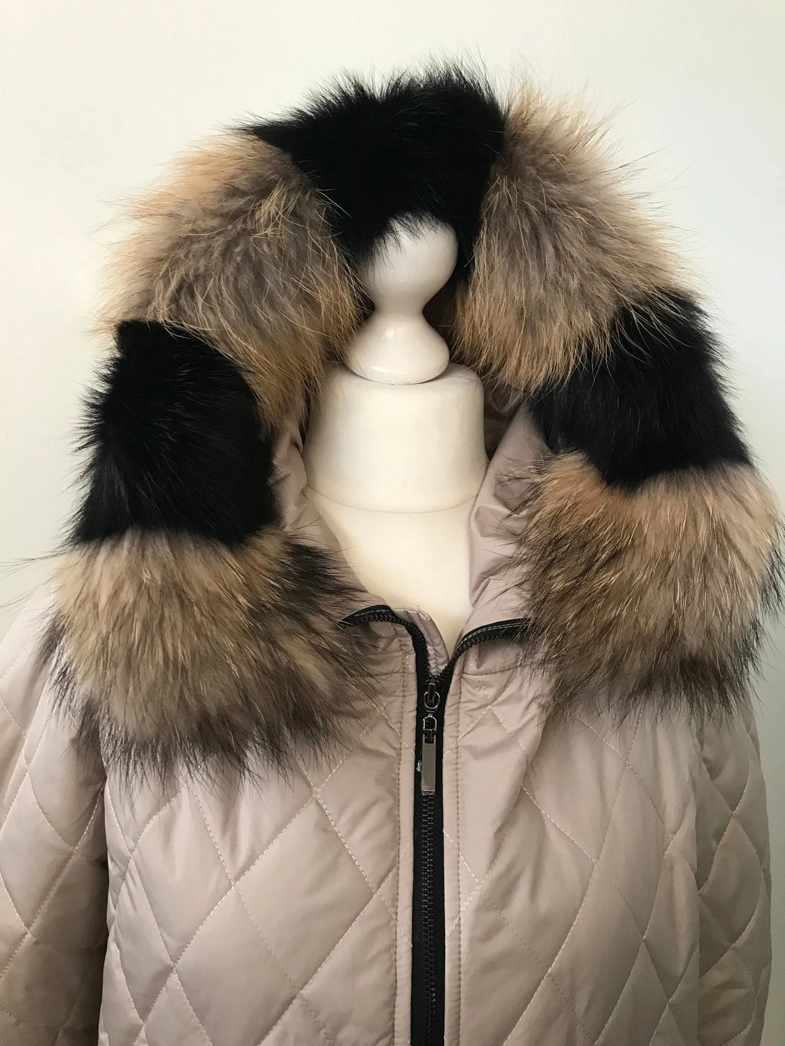 Women beige jacket сoat Hood trim fox fur and raccoon, Stand with Ukraine